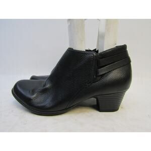 CLARKS Womens Size 10 W Wide Black Zip Fashion Ankle Boots Bootie